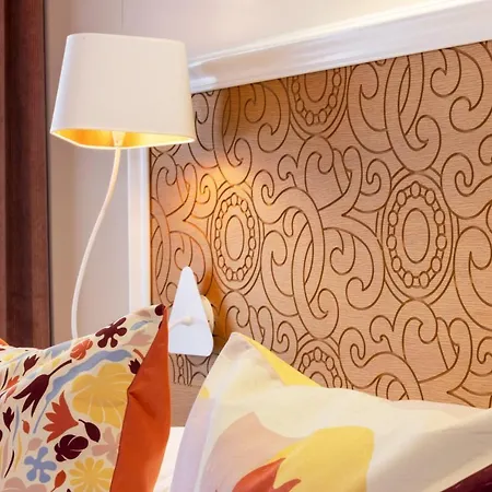Elysees 8 Hotel 3*