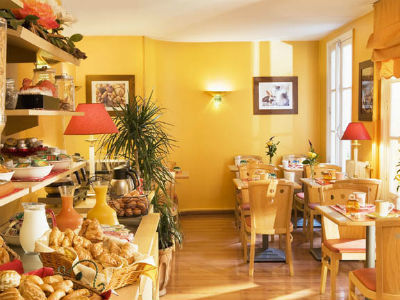 Hotel Elysees 8 Parigi