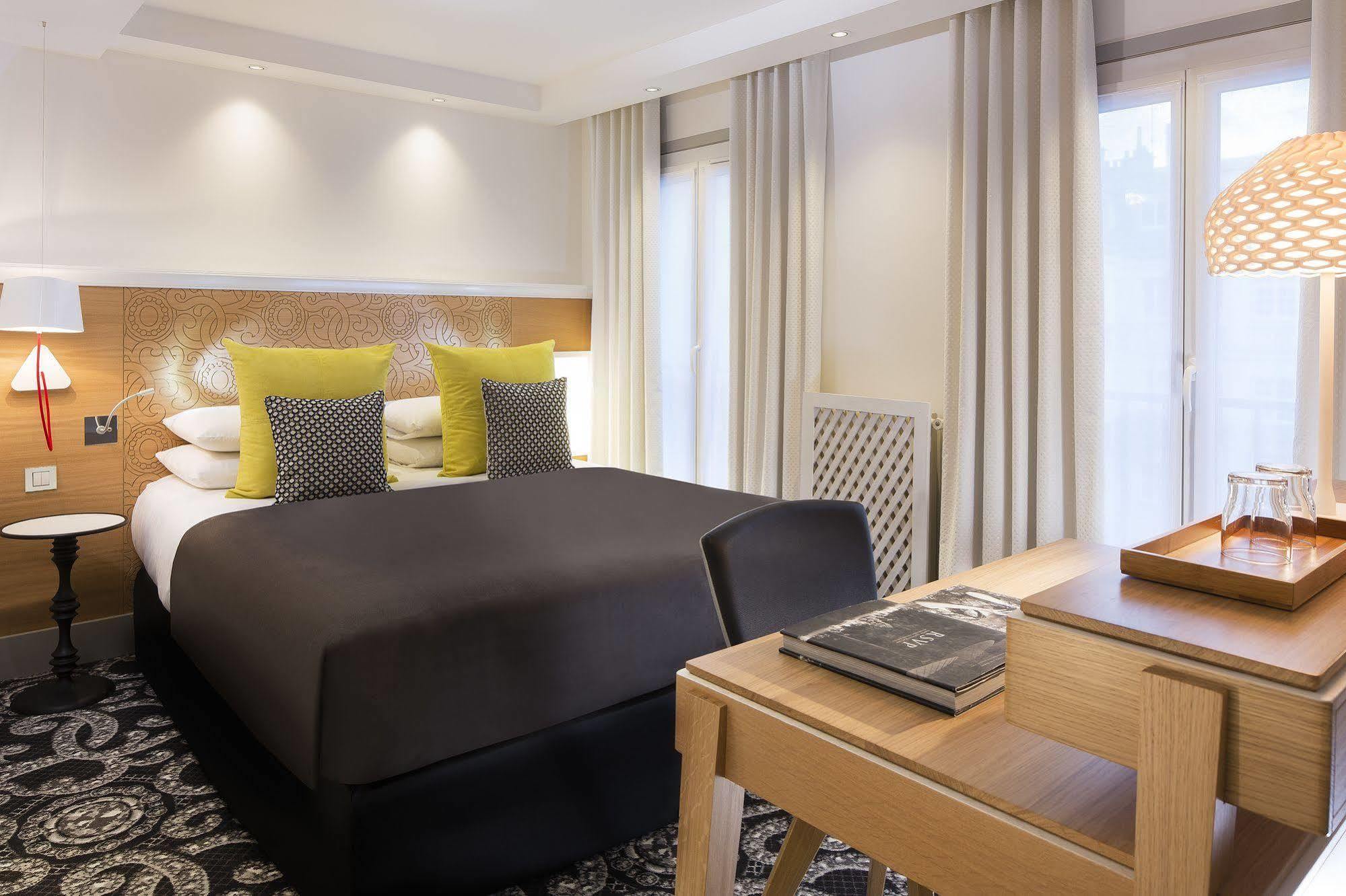 Hotel Elysees 8 Parigi